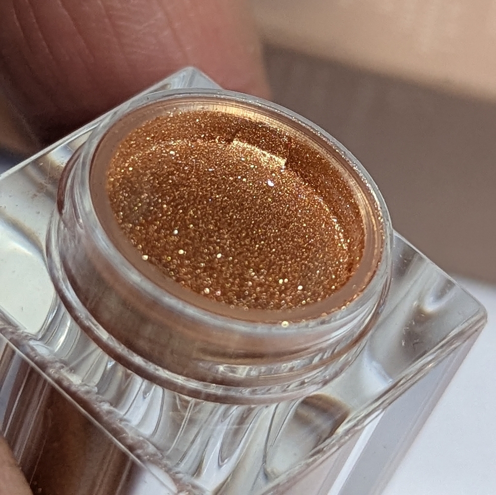 BRONZE KKW Beauty DISCONTINUED Loose Shadow Eyeshadow NWT ⭐ Rare